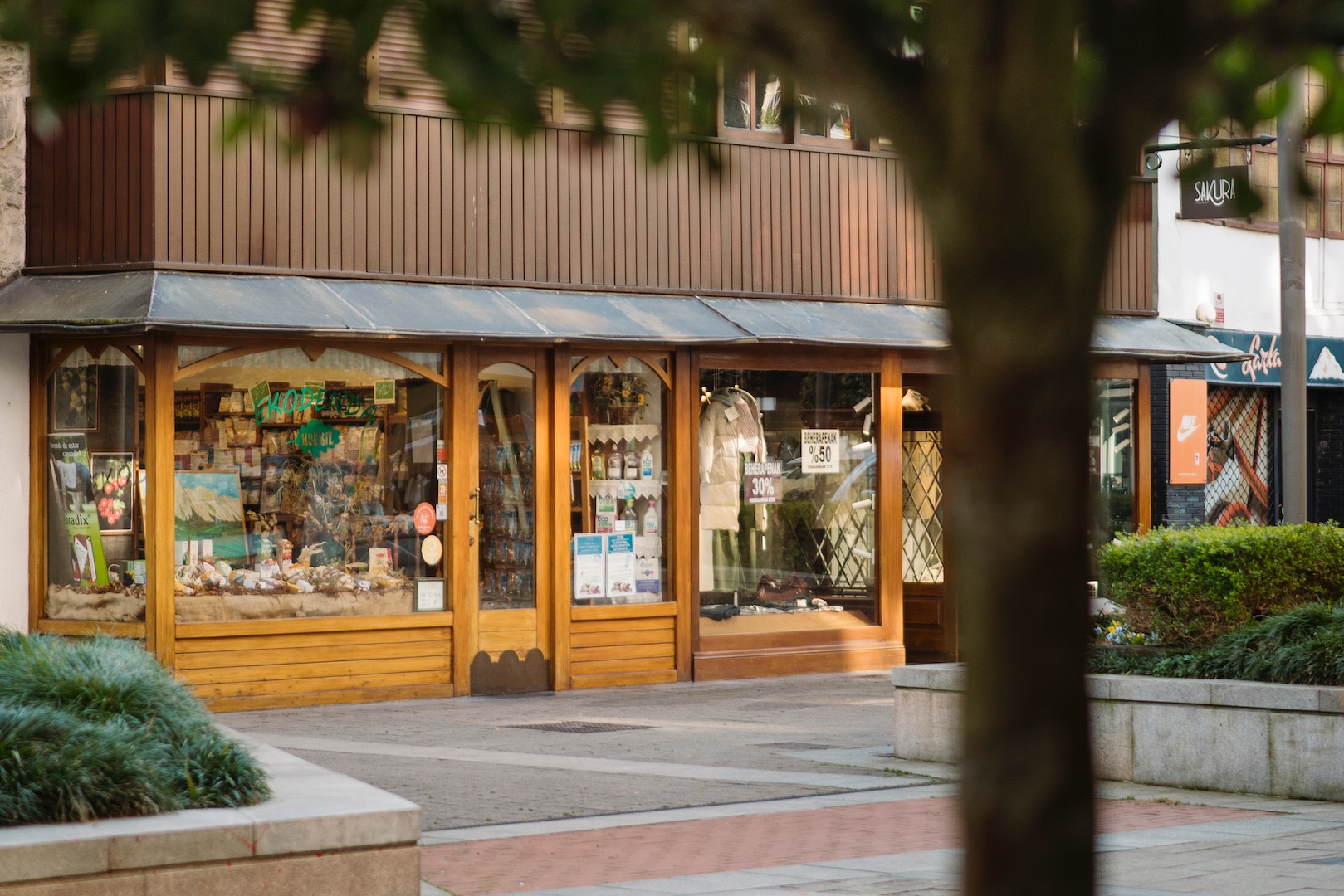 HERBORISTERÍA HURBIL