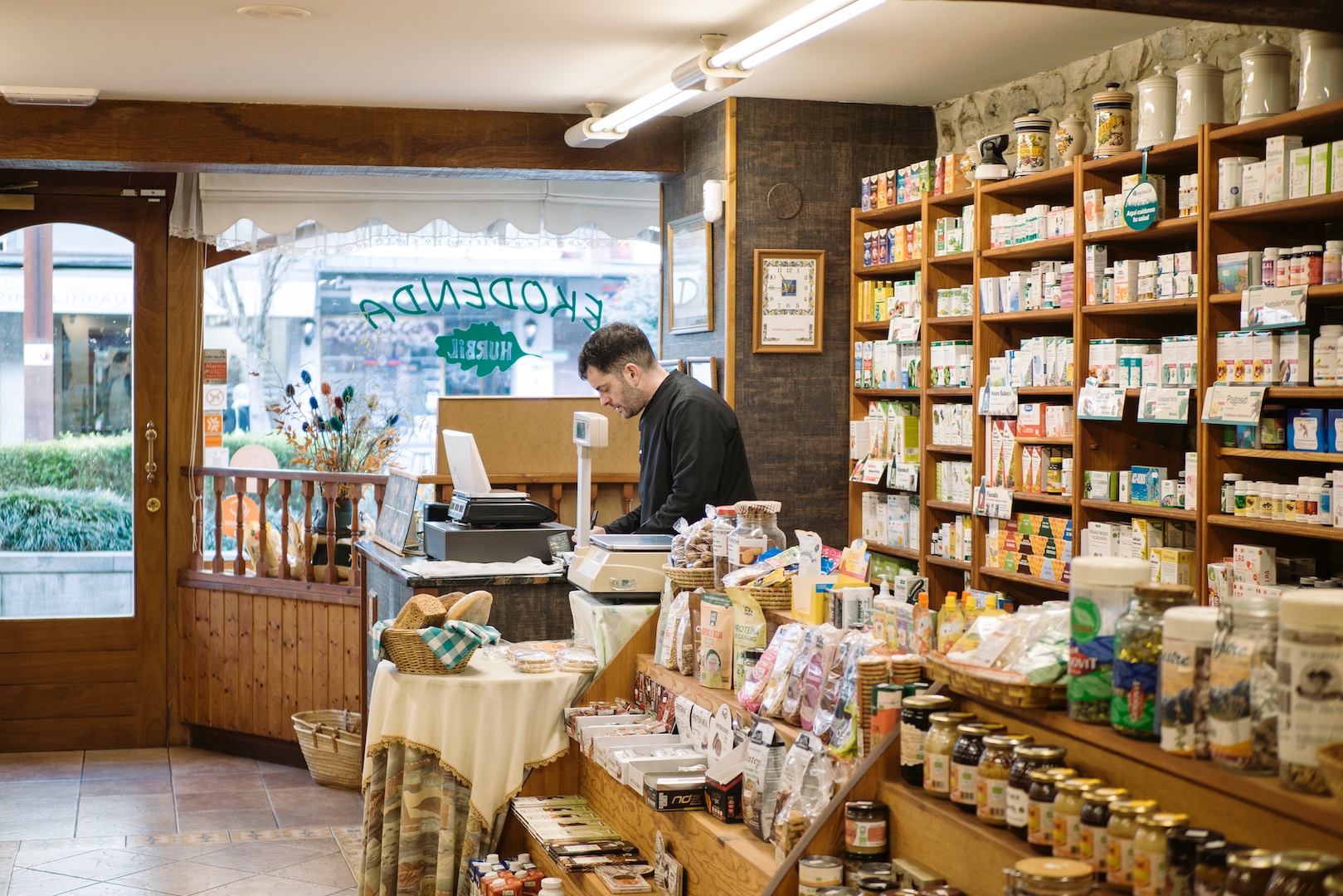 HERBORISTERÍA HURBIL