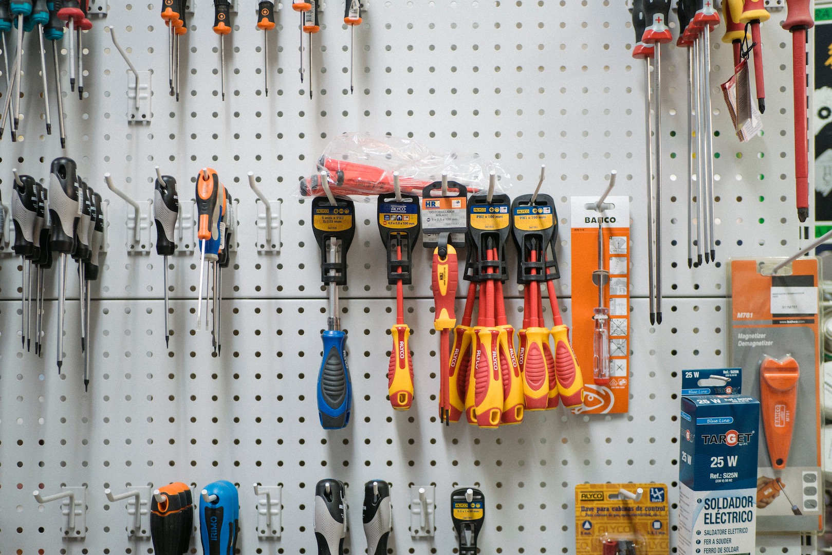 IRI-BE INDUSTRIA HORNIGAIAK